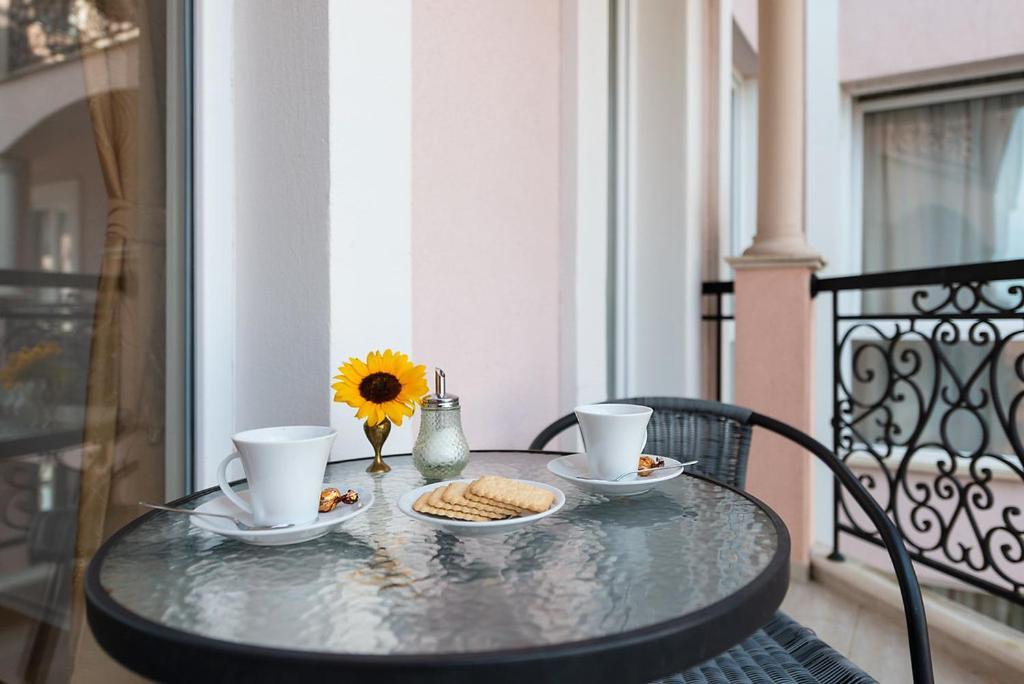 Aparthotel Sea Romance Słoneczny Brzeg Zewnętrze zdjęcie